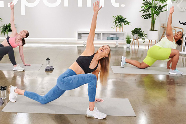 Get Strong with Kelsey Heenan